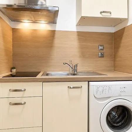 Lejlighed Cosy Catalan Apartment, Ac, Walk To And Shops *