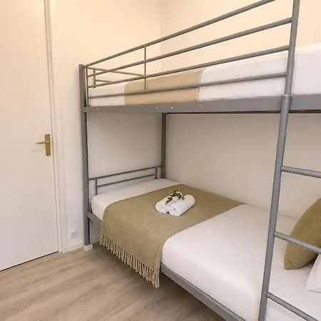 Cosy Catalan Apartment, Ac, Walk To And Shops Lejlighed Le Barcarès