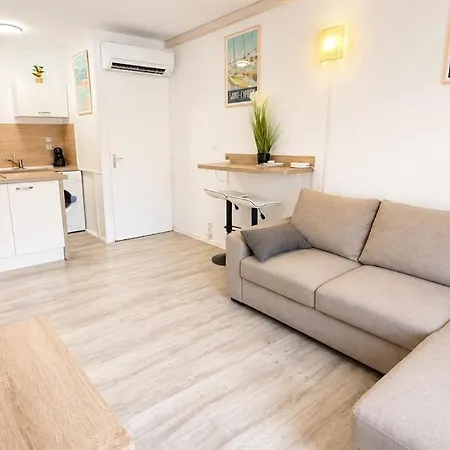 Cosy Catalan Apartment, Ac, Walk To And Shops Lejlighed
